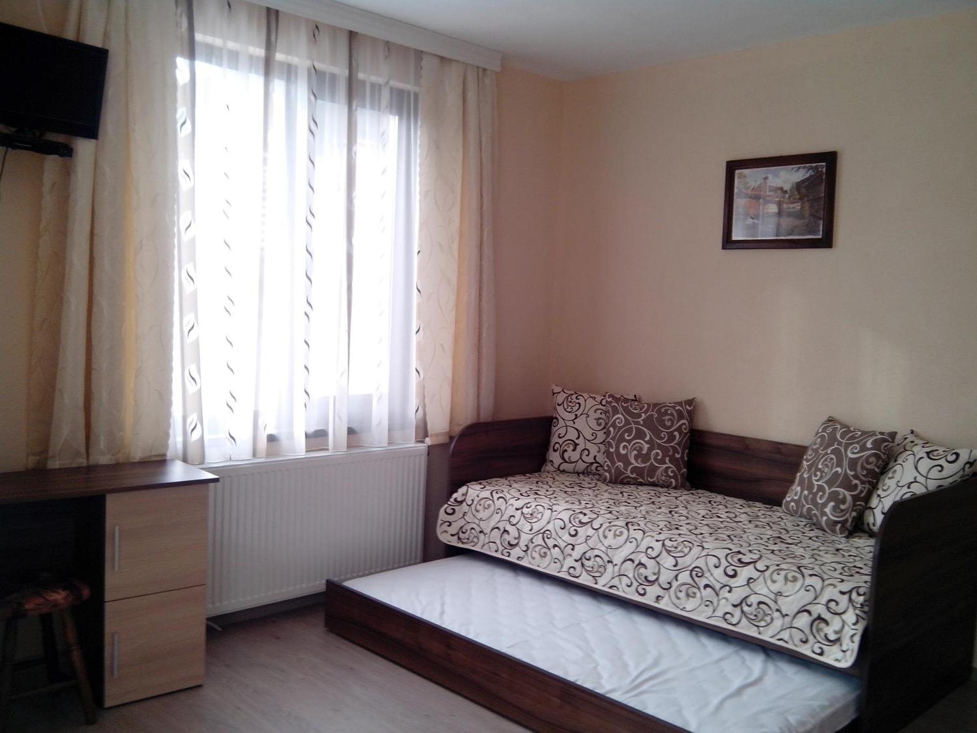 Advel Guest Hous Hotel Madzhare Exterior photo